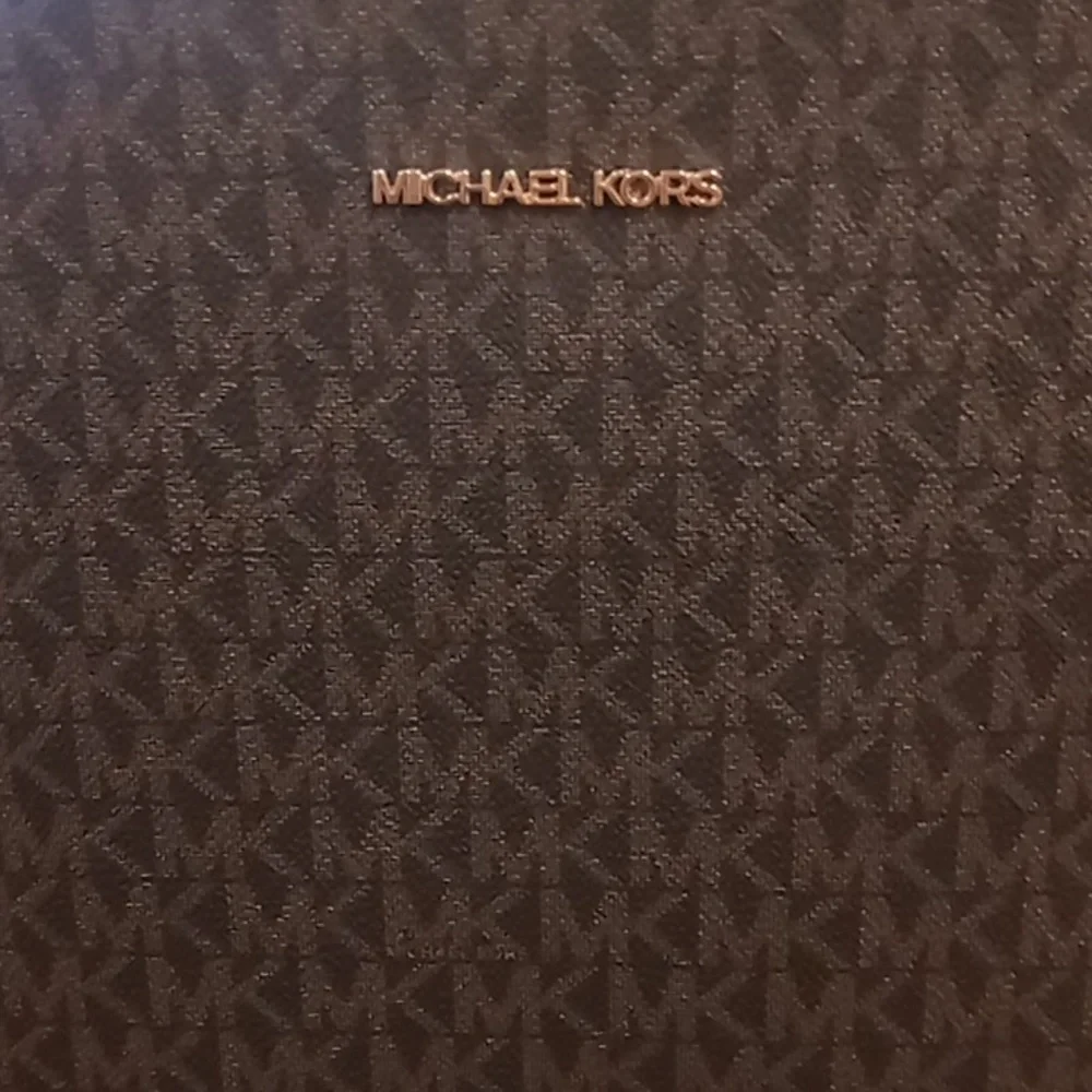 Michael Kors Jet Set Travel Large Logo Brown  Messenger Bag NWT GREAT PRICE!!!!! - Picture 3 of 10